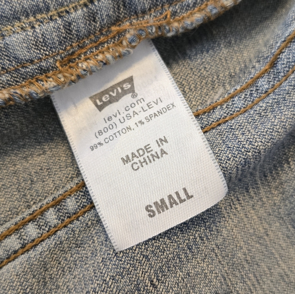 Upcycled Hand Crafted Boho Cottage On Levi's Trucker Denim Jacket Size Sm In EUC - Picture 10 of 11